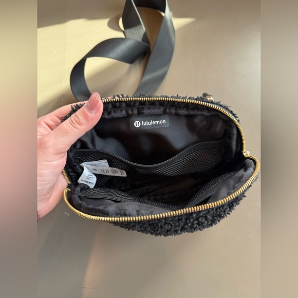 Lululemon Fleece Everywhere Belt Bag - Picture 11 of 14